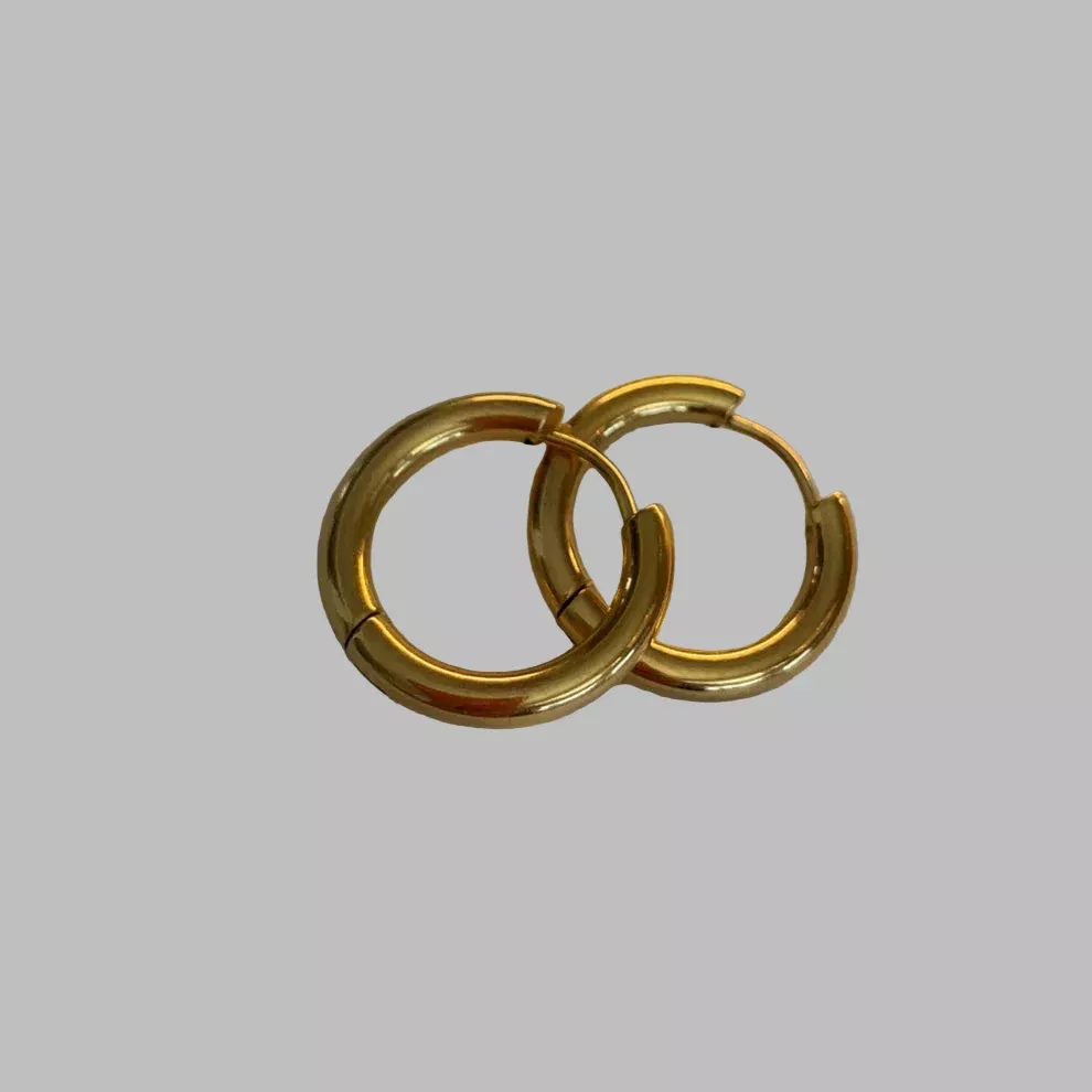 Isla Rae Jewelry Perfectly Plain Hoops