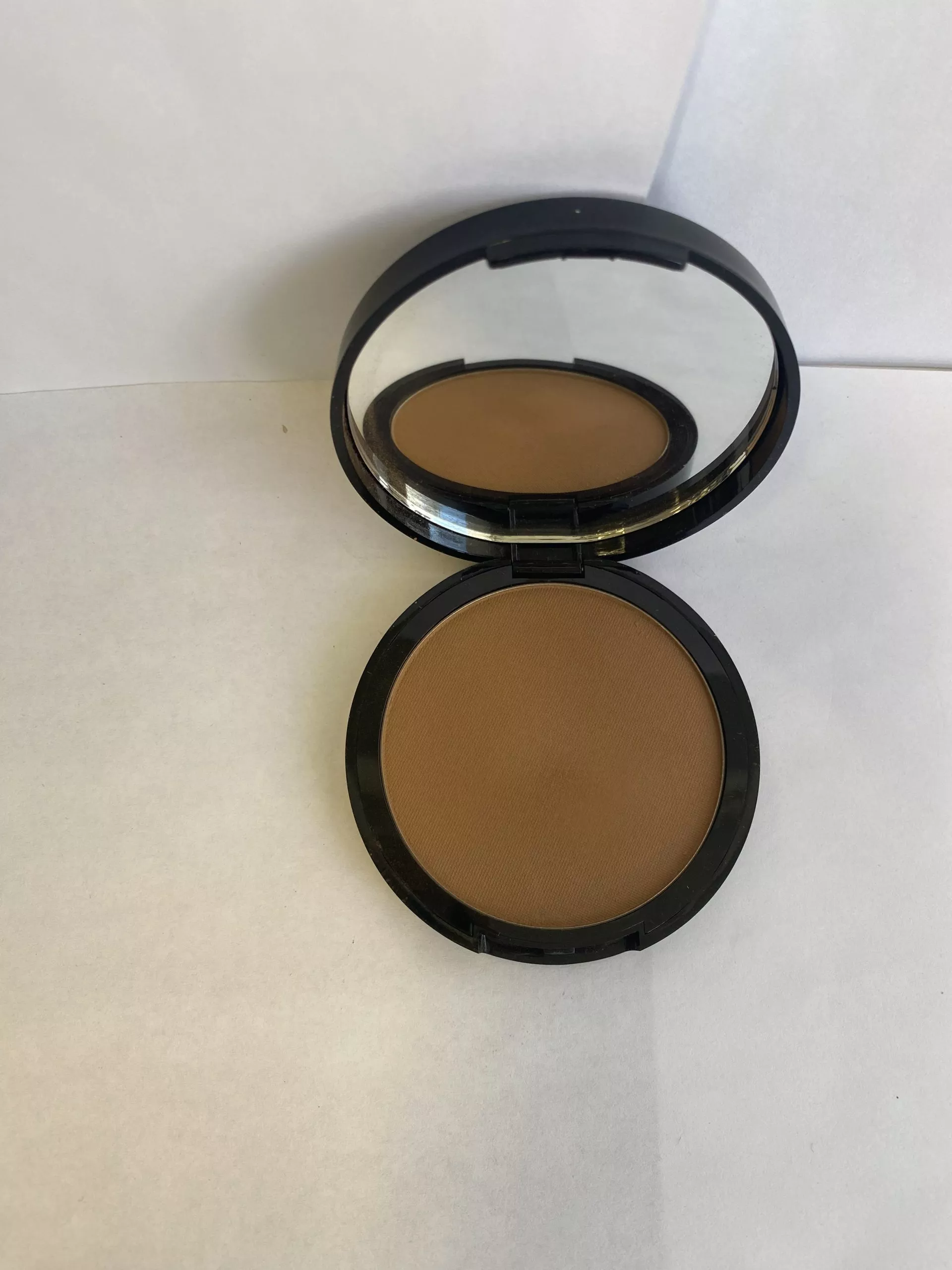 Your Name Cosmetics Mineral Powder Foundation Mocha